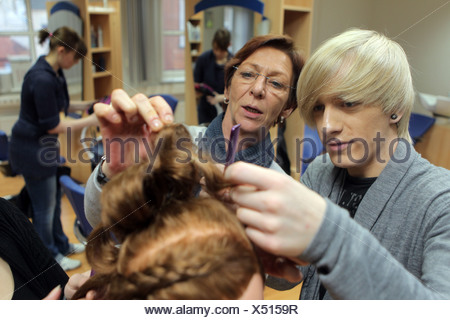 flensburg, deutschland, friseur-ausbildung an der kammer flensburg