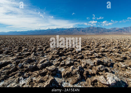 Estados Unidos, en California, el Valle de la muerte, el desierto de Mojave: Devil's Golf Course Foto de stock