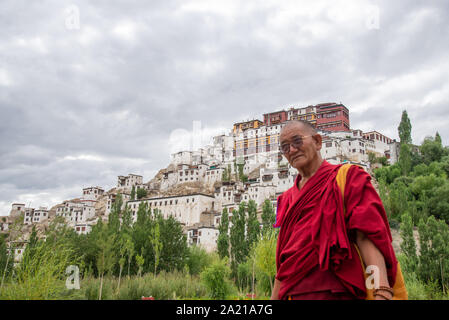 Ver en Thiksay monasterio en Ladakh, India Foto de stock