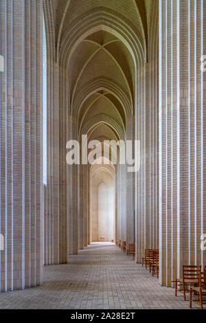 El interior de la Iglesia de Grundtvig Luthern en Copenhague, Dinamarca. Foto de stock