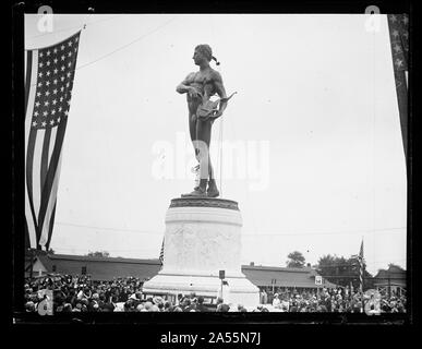 Inauguración de la estatua de Orfeo en Fort McHenry, Baltimore, Maryland, en honor a Francis Scott Key