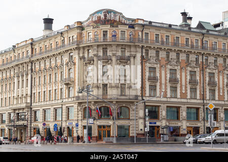 12-10-2019, Moscú, Rusia. Hotel Nacional en el centro de la capital, la calle Tverskaya. El más bello y lujoso hotel en Moscú. Elite exp Foto de stock