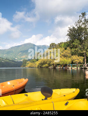 Bhimtal cerca del lago Nainital en Uttarakhand India Foto de stock