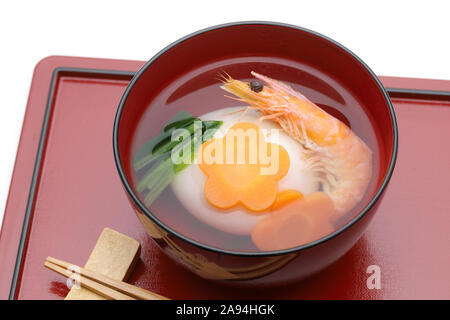 La comida japonesa, la sopa zoni de mochi y ebi en un tazón Fotografía de  stock - Alamy