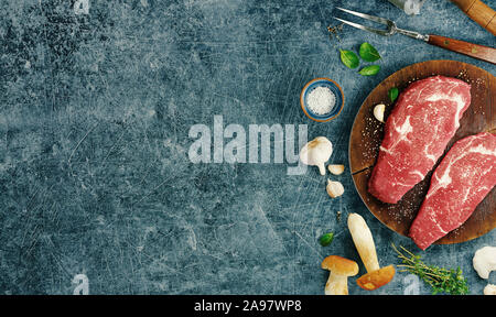 Vista superior de filetes de carne con especias, 3D rendering