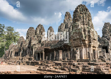 Templo Bayon, templos de Angkor, Siem Reap, Camboya, en Indochina, en el sudeste de Asia Foto de stock
