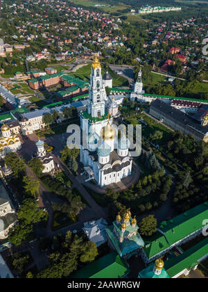 Vista aérea de la Lavra de la Trinidad de San Sergio, Moscú, Rusia
