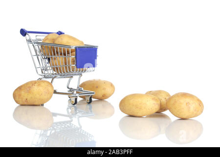 Einkaufswagen und Kartoffel Foto de stock