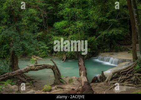 Kanchanaburi Selva cascadas y playas de Phuket