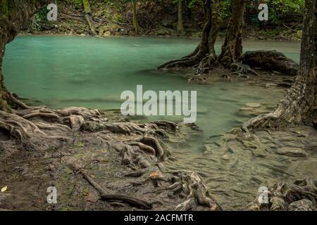 Kanchanaburi Selva cascadas y playas de Phuket