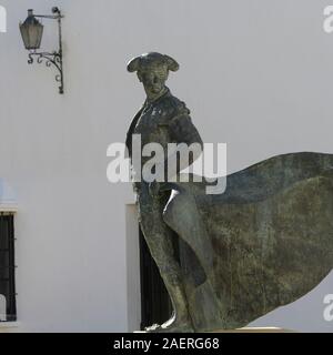 Torero Cayetano estatua en Ronda, provincia de Málaga, España Foto de stock