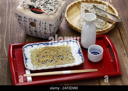 Iwashi Tatami es una comida japonesa hecha de sardinas del bebé Fotografía  de stock - Alamy