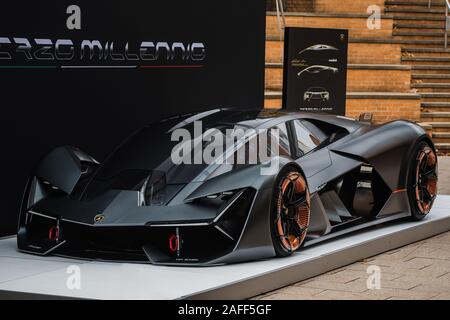 Lamborghini terzo millennio fotografías e imágenes de alta resolución -  Alamy