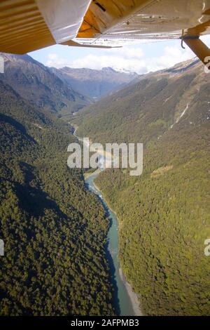 Antena del Río Wilkin, Isla del Sur, Nueva Zelanda Foto de stock
