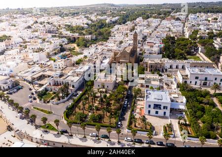 Italia, Apulia, península de Salento, en la provincia de Lecce, vista aérea de Santa Maria di Leuca Italia, Apulia, península de Salento, en la provincia de Lecce, vista aérea de Santa Maria di Leuca