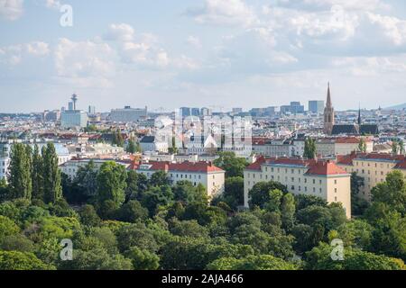 Viena, Austria 2019: Impresiones Viena - Julio - 2019 Wiener Prater/vista desde el Wiener Riesenrad/Skyline con Stephansdom | uso en todo el mundo