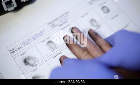 Hoja De Registro De La Huella Dactilar Fotografía De Stock Alamy Hoja De Registro De La Huella Dactilar Fotografía De Stock Alamy