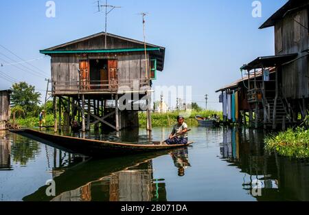 casas flotantes en el Lago Inle (Birmania -Birmania)