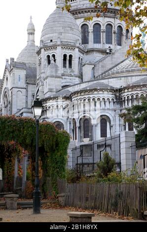 Una vista cerrada de la Basílica del Sacre-Coeur en Montmartre.Paris.France