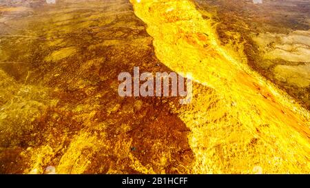 Los Coloridos Sombreros Bacterianos Del Grand Prismatic Spring En Yellowstone National Park, Wyoming, United Sates