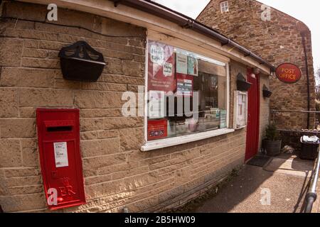 Oficina de correos de Eyam, Eyam, Derbyshire Foto de stock