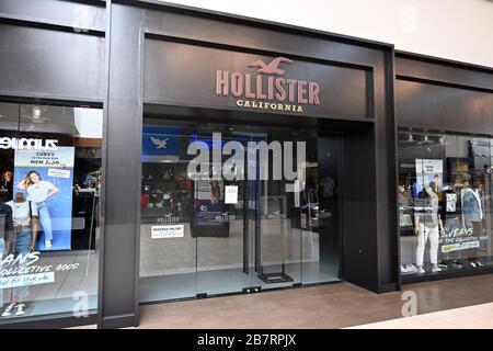 La tienda hollister clearance