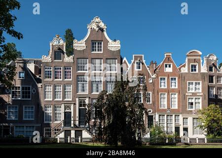 Begijnhof, Ámsterdam, Holanda Del Norte, Países Bajos Foto de stock