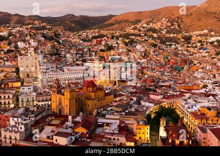 Ciudad de México, Guanajuato vista desde Monumento a el Pïpila. Guanajuato, Patrimonio de la Humanidad de la UNESCO