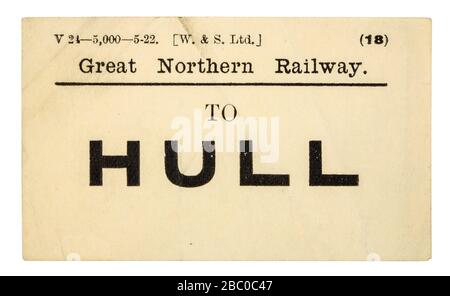 Vintage británico GNR (Gran Ferrocarril del Norte) equipaje ferroviario etiqueta / etiqueta a Hull Foto de stock