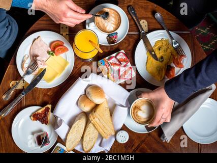 dibujo de la mesa del desayuno