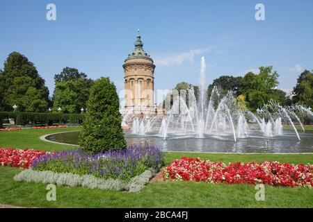 Torre de agua, Friedrichsplatz, Mannheim, Baden-Wuerttemberg, Alemania, Europa Foto de stock