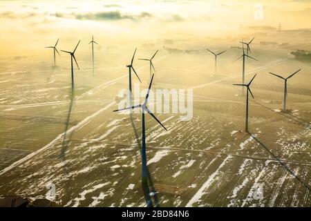 , parque eólico Madfeld, 13.02.2015, vista aérea, Alemania, Renania del Norte-Westfalia, Sauerland, Brilon