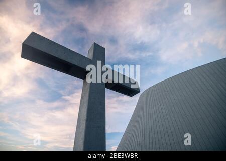 Blonduos Blonduoskirkja iglesia en Islandia