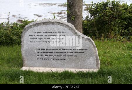 Monumento conmemorativo a James Joyce en Sandycove en la República de Irlanda