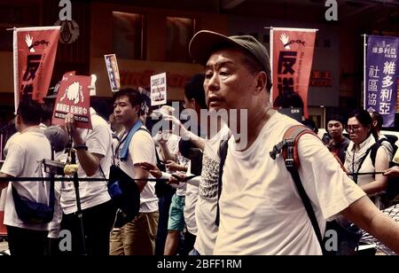 Hong Kong, CHINA. 9 de junio de 2019. Jimmy Lai, el magnate de los medios de comunicación pro-democracia de Hong Kong, fundador DEL PRÓXIMO DIARIO DIGITAL Y APPLE, dirigió la manifestación política de 20 19 en protesta por la Ley de extradición ( Ley fugitiva ). Al estilo de una masiva ronda de disidentes políticos, Jimmy Lai, y un grupo de legisladores y activistas pro-democracia han sido arrestados y acusados de las llamadas "asambleas ilegales" por la policía de HK. Jimmy Lai aparecerá en la corte el próximo mes.( Archivo Foto ) Abril-19, 2020 Hong Kong.ZUMA/Liau Chung-ren crédito: Liau Chung-ren/ZUMA Wire/Alamy Live News