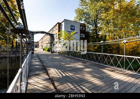 Europa, Polonia, Opole Voivodhip, Ozimek - puente de acero Foto de stock