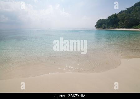 Playa de Radhanagar en la isla Havelock Foto de stock
