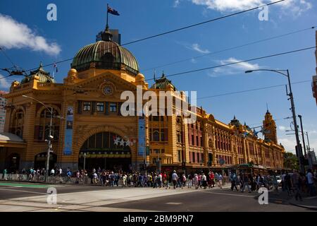 Estación de tren de Flinders Street, Melbourne Foto de stock