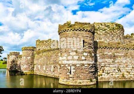 Castillo de Beaumaris en Gales, Reino Unido Foto de stock