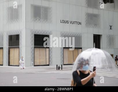Protestas en Francia: video de saqueo en tienda Louis Vuitton no