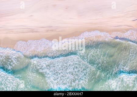 Playa de arena blanca en Miami Beach, Florida Foto de stock
