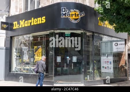 Dr martens clearance madrid ubicacion