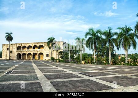 El Alcázar de Colón, o Alcázar de Colón, ubicado en la Ciudad Colonial de Santo Domingo, República Dominicana, es la residencia más antigua de los vizeregales en Americ Foto de stock