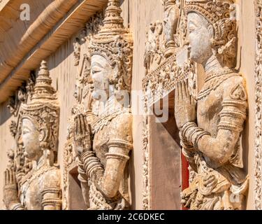Detalle de la ho trai (Biblioteca) de Wat Phra Singh en Chiang Mai