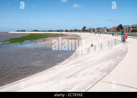 Alrededor del Reino Unido - nuevas defensas costeras a lo largo de la bahía de Granny en la costa de Lytham, Lancashire Foto de stock