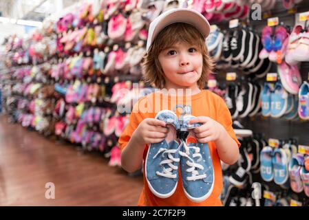 Tienda de best sale zapatos de niños