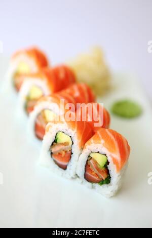 Inside Out de salmón Sushi Foto de stock