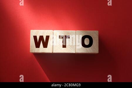 Texto de la OMC sobre cubos de madera. Organización Mundial del Comercio. Concepto de negocio