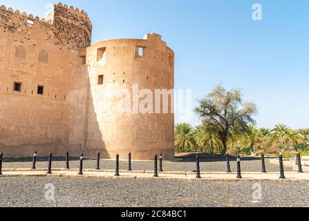 Vista del Castillo de Jabreen en Bahla, Sultanato de Omán Foto de stock