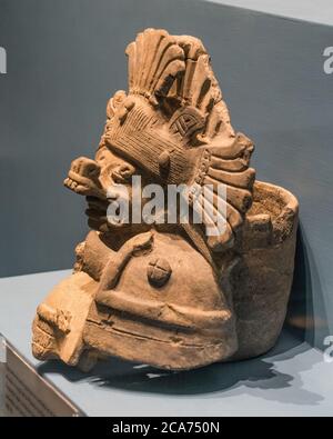 Urna funeraria zapoteca de cerámica prehispánica / brasero de incienso